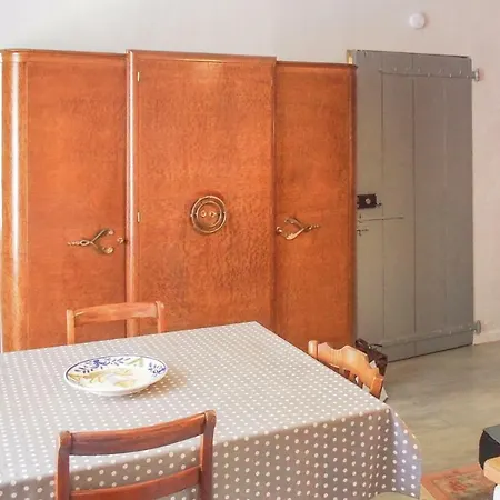 Daire 0 Bedroom In Barjac Barjac (Gard)